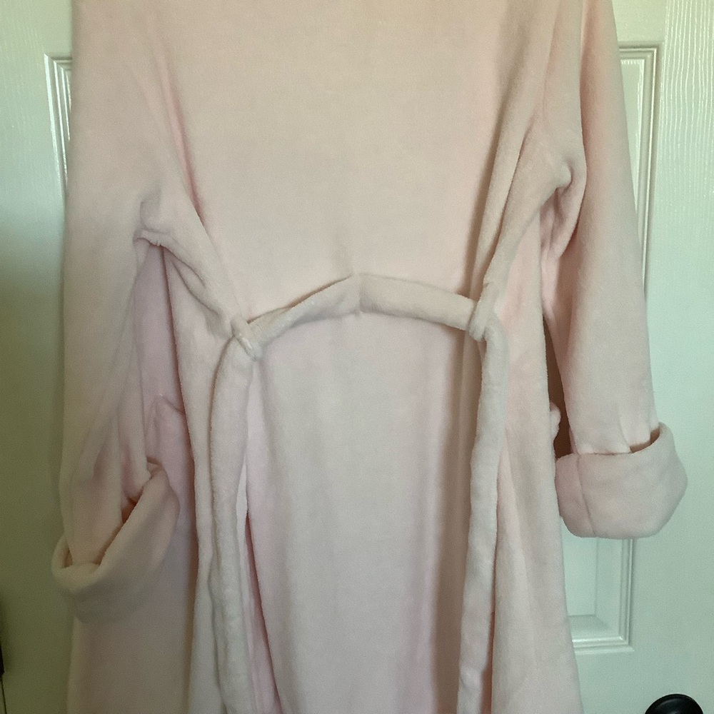 GAP Soft Pink Kid’s Robe - Picture 4 of 7